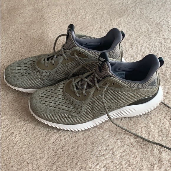 adidas Shoes - Adidas alphabounce women’s shoes
